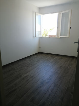  Appartement � louer 4 pi�ces 75 m�