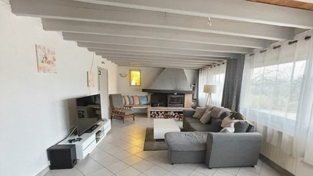 Grande maison dans un cadre paisible