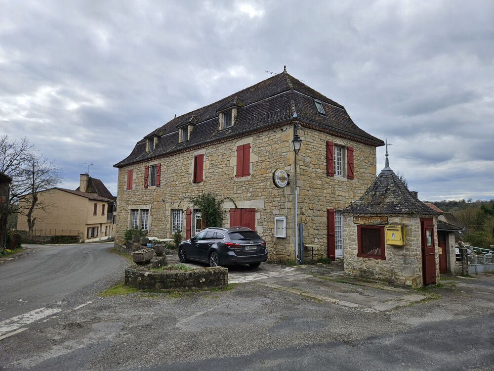 Grande demeure spacieuse avec beaucoup de possibilités à Thégra