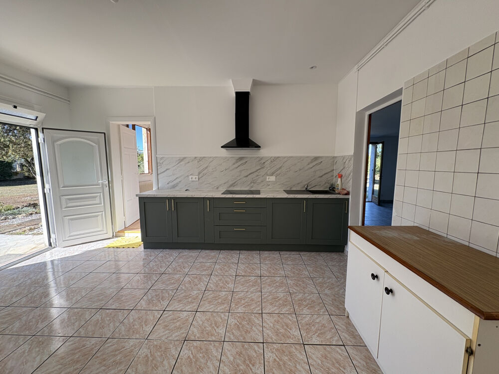 AGREABLE MAISON DE PLAIN-PIED SUR TERRAIN PLAT