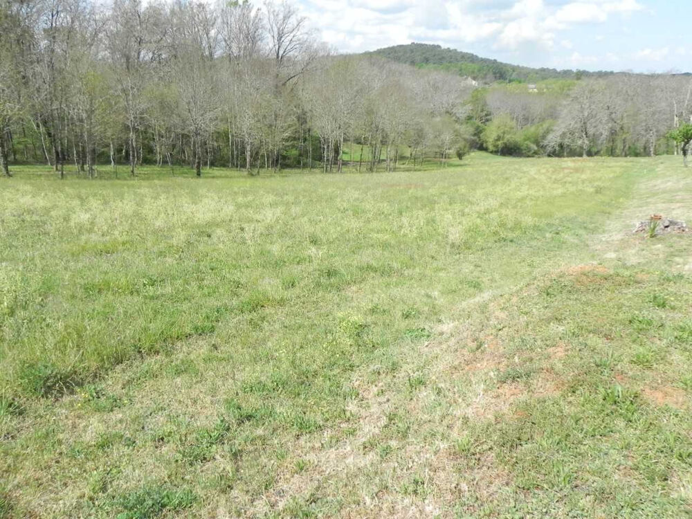 Vente Terrain TERRAIN  A BATIR de 4395m2  pour le PROJET D UNE MAISON D HABITATION  A PROXIMITE DE GOURDON Gourdon