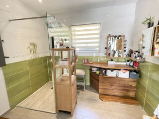  Maison � vendre 4 pi�ces 165 m�