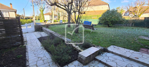   Charmante maison en pierre r�nov�e avec soin   � 3 min � pied du centre de Martel Maison - 6 pi�ce(s) - 170 m�