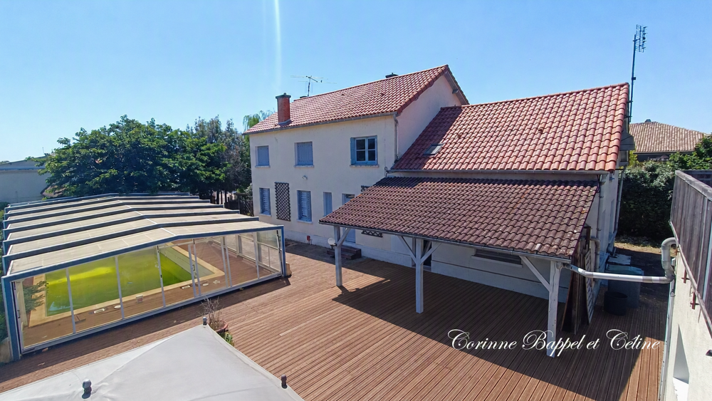 Deux logements séparés au coeur d'un village