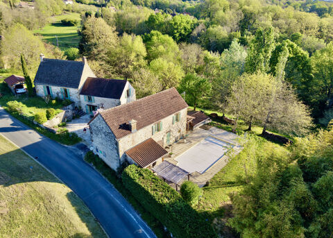   Un havre de paix au cœur du Périgord Noir, demeure et deux gites … avec revenus locatifs intégrés Maison - 10 pièce(s) - 318 m²