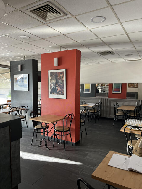   A VENDRE Hôtel-Bar-Restaurant- Coeur d'activité-26 chambres et 120 couverts 