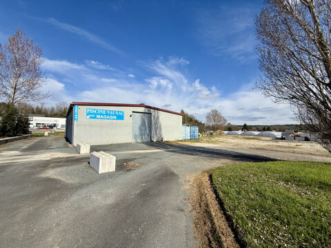   Local à louer de 409m2 