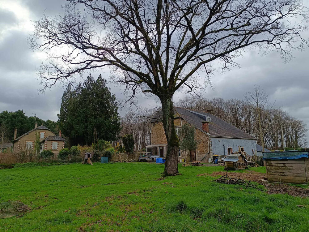 Grande maison , grand volume 323 m2 sur terrain de 3200 m2
