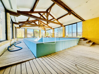  Proprit/chteau  vendre 15 + pices 2135 m