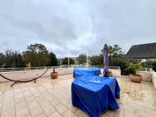  Immeuble  vendre 8 pices 262 m
