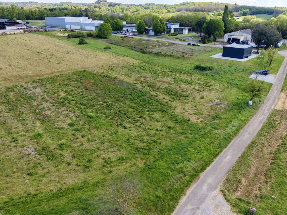 Vente Terrain Une opportunité unique pour implanter ou développer votre activité aux portes de Gourdon Payrignac