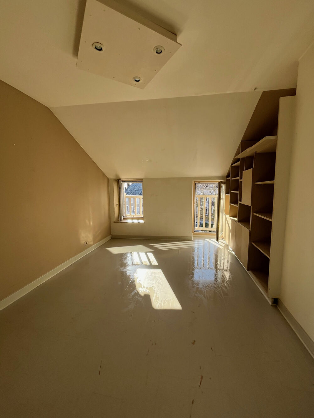 Vente Maison Immeuble - Appartement avec commerce au RDC Allassac