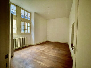  Maison � vendre 15 + pi�ces 495 m�