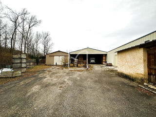  Immeuble  vendre 12 pices 1750 m