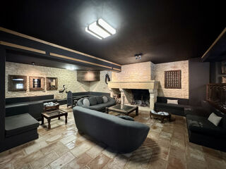  Propri�t�/ch�teau � vendre 15 + pi�ces 1500 m�