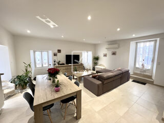  Immeuble  vendre 8 pices 262 m