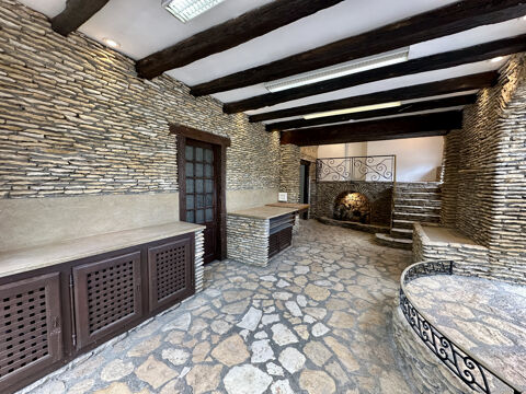 Local &agrave; louer de 45m2 700 24200 Sarlat la caneda