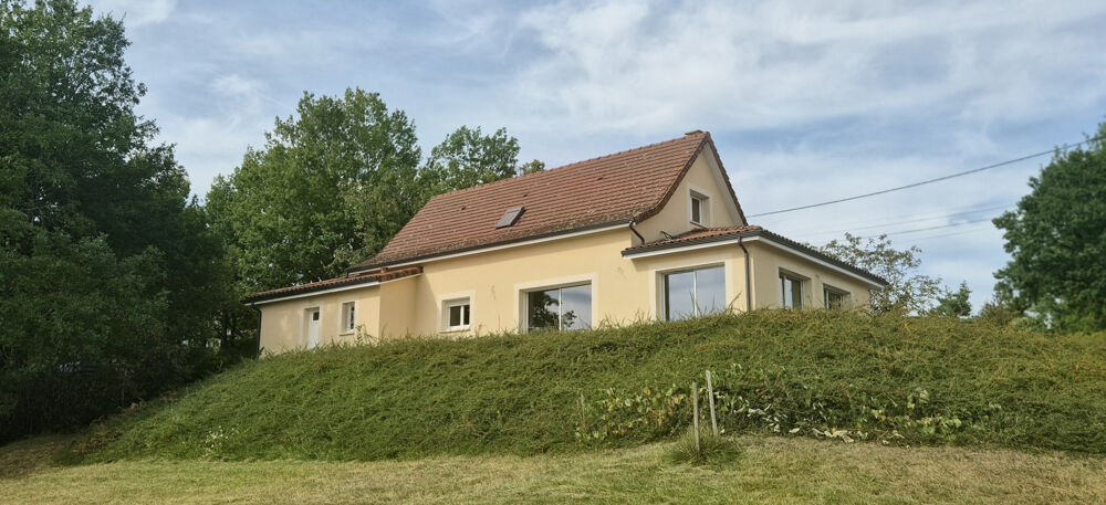 Vente Maison Sur les hauteurs de PUY D ARNAC, l'élégance d'une maison comme neuve, face à un panorama remarquable Puy d arnac