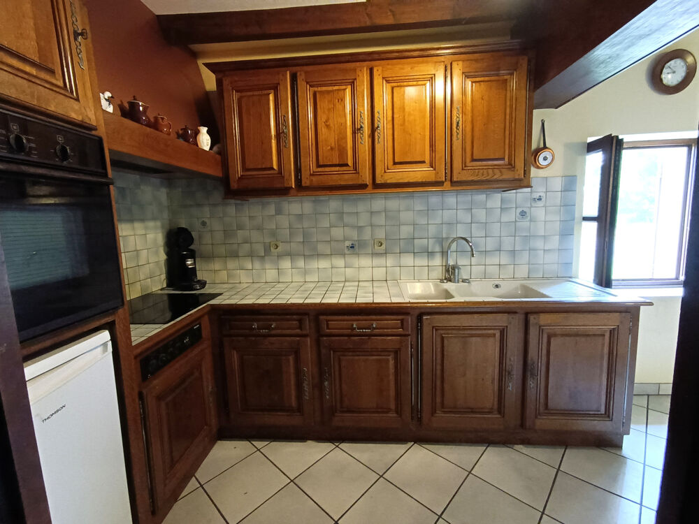 Grande maison familiale avec dépendances à Villeréal