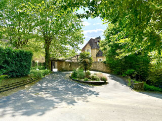  Proprit/chteau  vendre 15 + pices 1500 m