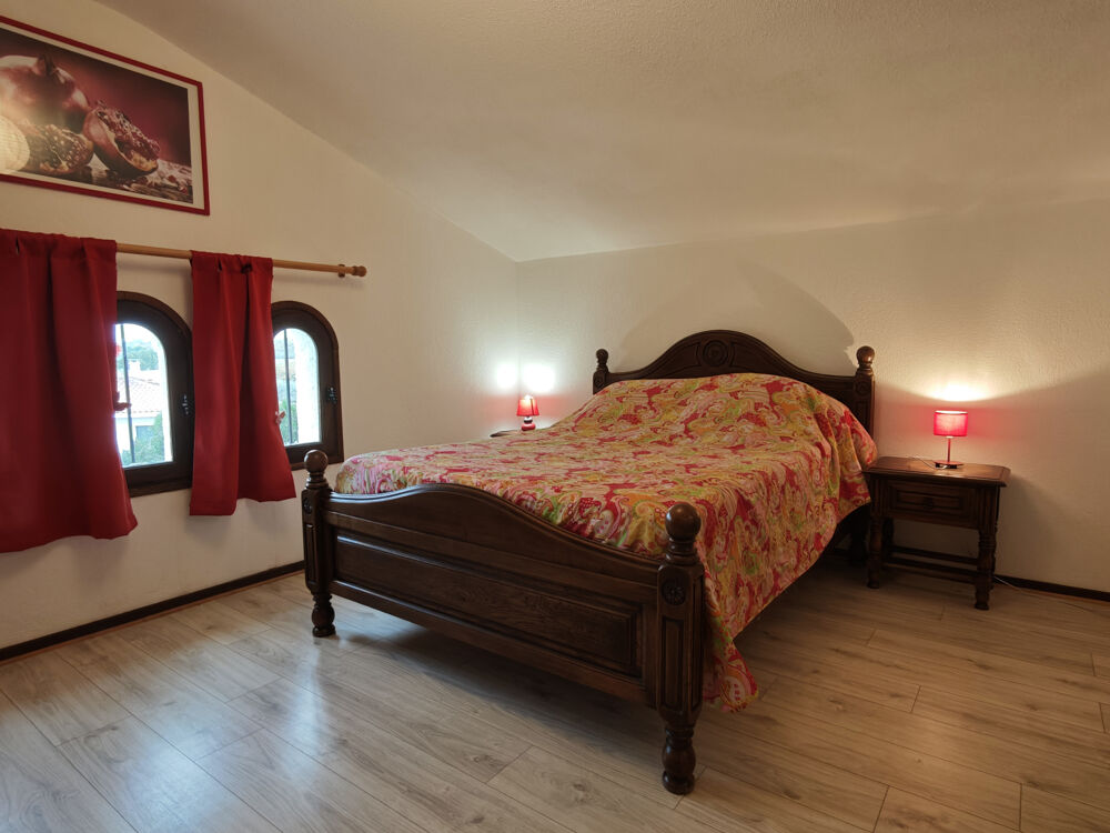 � vendre  Propri�t�/ch�teau Ortaffa (66560)