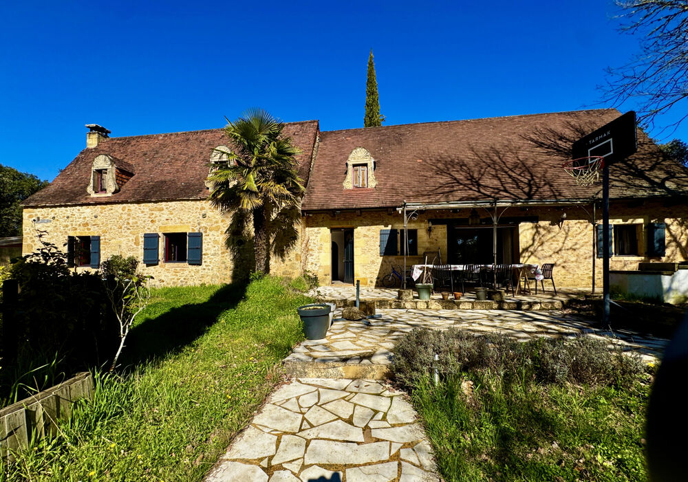 Vente Maison Charmante et vaste demeure périgourdine au cœur d'un environnement préservé de 12000 m2 partiellement boisé. St cirq madelon