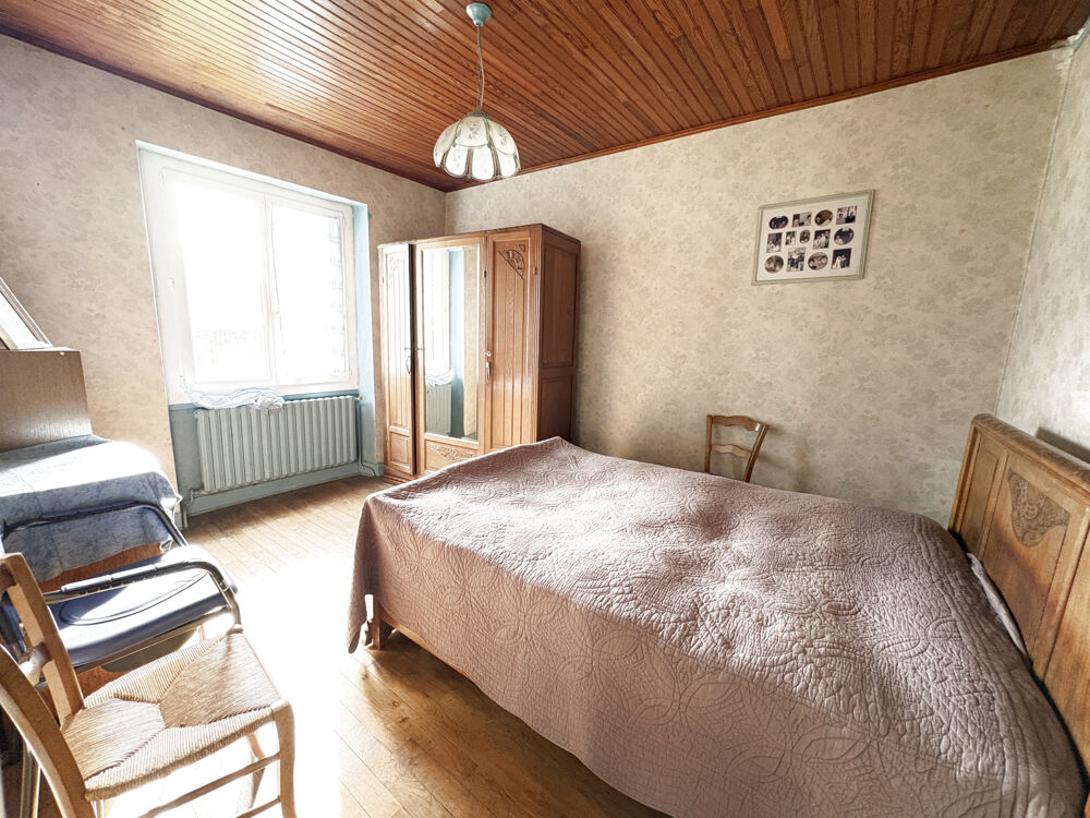 Vente Maison MAISON de PLAIN-PIED AVEC GRANDE VERANDA ET NOMBREUSES DEPENDANCES Sousceyrac en quercy