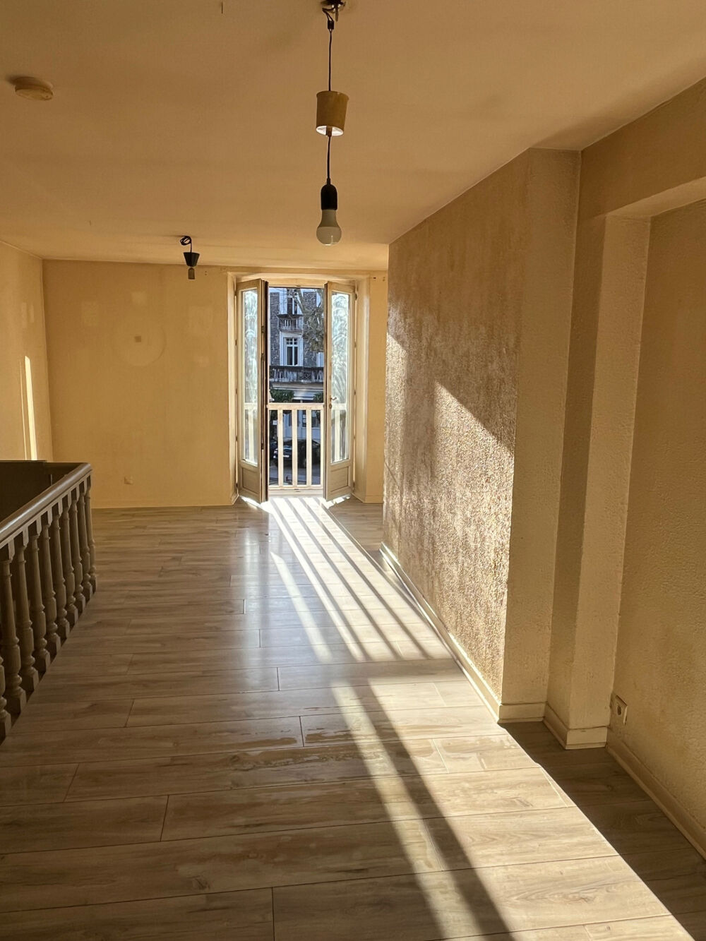 Immeuble - Appartement avec commerce au RDC