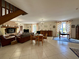  Maison � vendre 6 pi�ces 201 m�