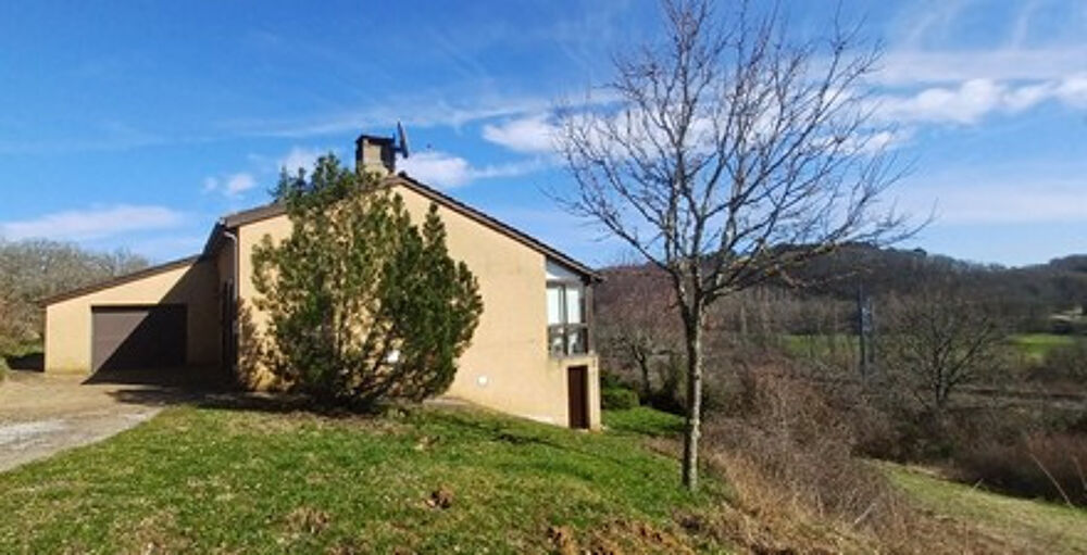 Vente Maison MAISON  DE PLAIN PIED 2 CHAMBRES  LUMINEUSE  EN TRES BON ETAT PROCHE DU CENTRE VILLE sur 2232 M2 DE terrain Gourdon