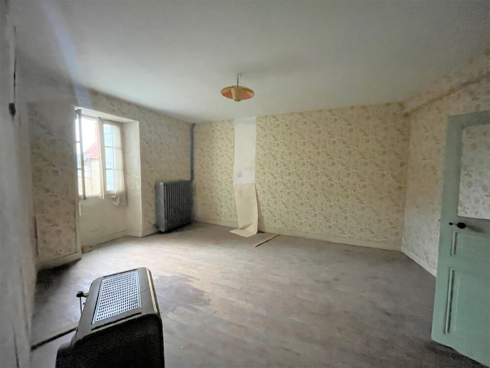 Maison de village en pierres à rénover Un beau projet au fort potentiel