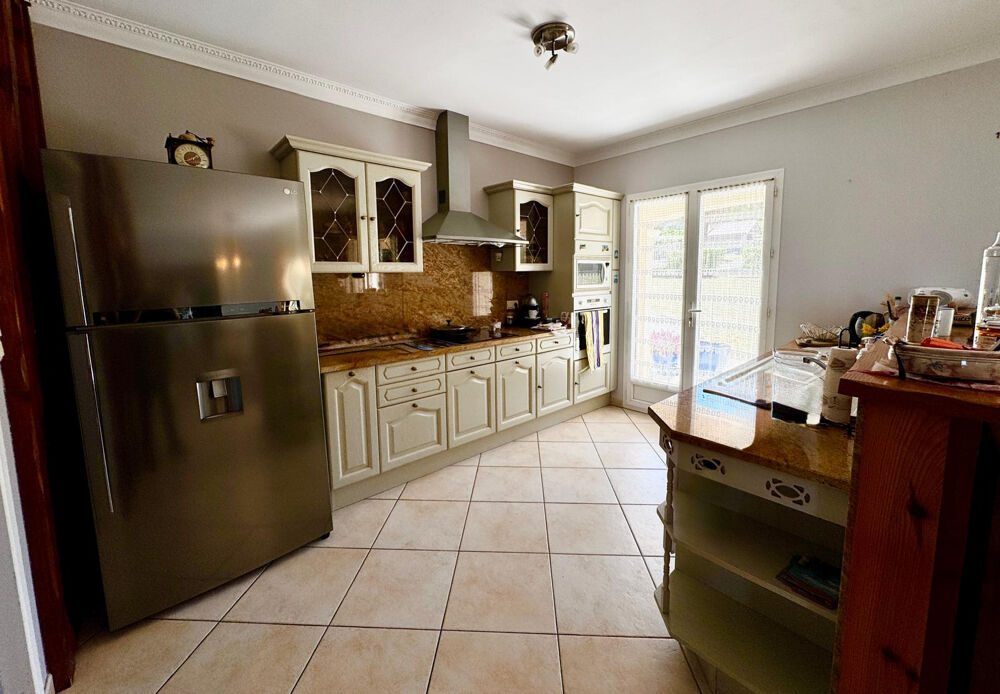 Spacieuse maison moderne avec une très belle vue