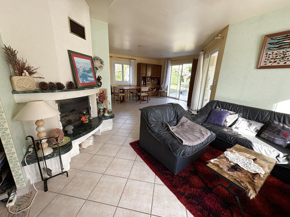 JOLIE MAISON DE PLAIN PIED ENVIRONNEMENT TRES AGREABLE