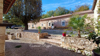  Maison  vendre 6 pices 195 m