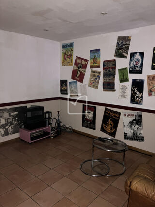  Immeuble  vendre 330 m