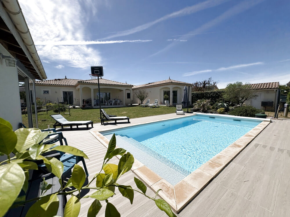 SUPERBE MAISON CONTEMPORAINE DE PLAIN PIED PRESTATIONS HAUT DE GAMME