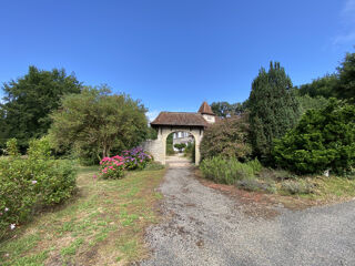  Propriété/château à vendre 11 pièces 250 m²