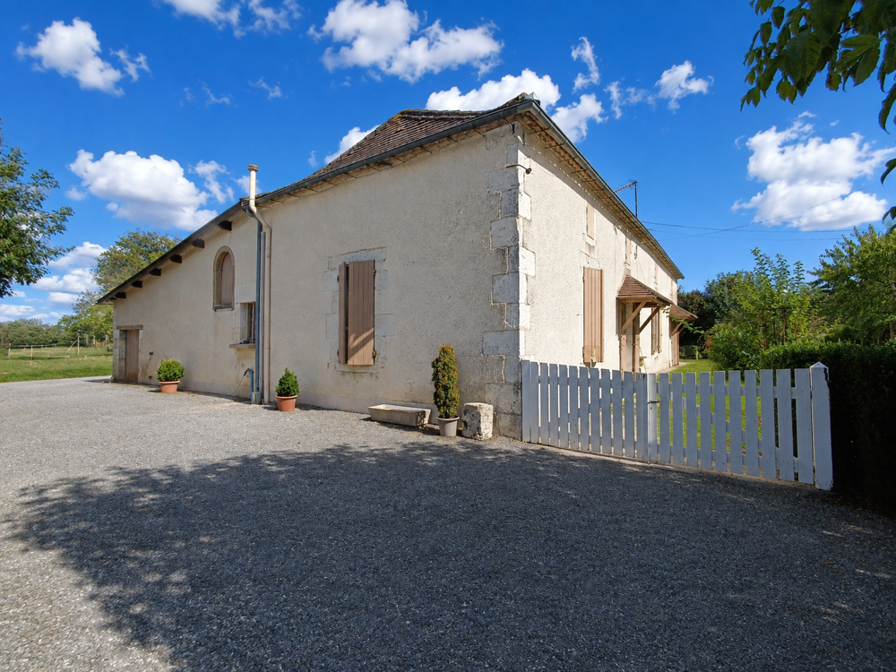 Vente Maison RARE À VILLERÉAL   MAISON T4 DE PLAIN-PIED D'ENVIRON 111,50 M2   2 CHAMBRES ET BUREAU   GRANGE D'ENVIRON 204 M Villereal
