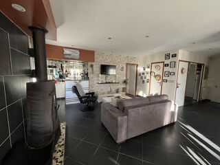  Maison � vendre 9 pi�ces 220 m�