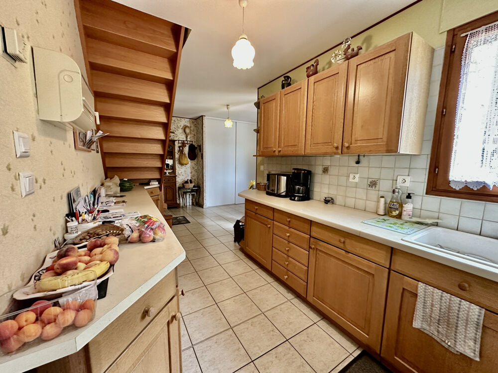 EXCLUSIVITE - MAISON DE CONSTRUCTION TRADITIONNELLE AVEC TROIS CHAMBRES