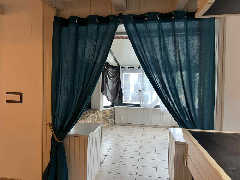 Batiment Commercial avec terrasse, Location possible