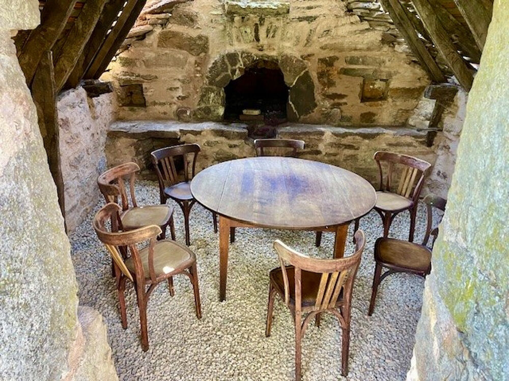 Propriété d'exception entre Padirac et Rocamadour 32 hectares, 2 maisons habitables immédiatement,
