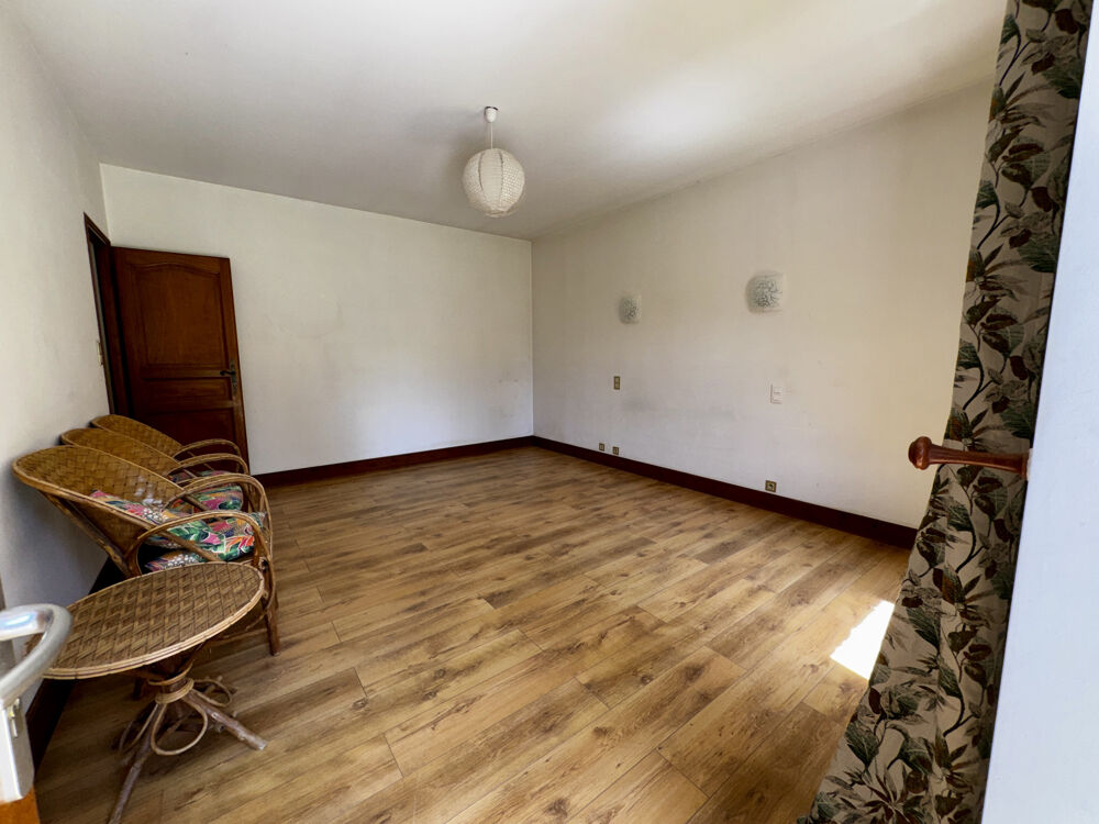 Vente Maison Propriété de caractère avec vaste maison 'pierre' et dépendances locatives Sarlat la caneda