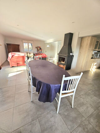  Maison � vendre 12 pi�ces 256 m�