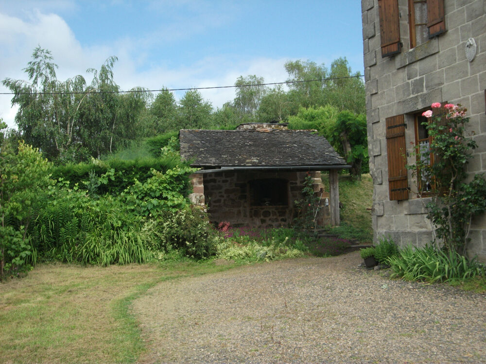 vends maison bourgeoise +vieille maison terrain 1730m2