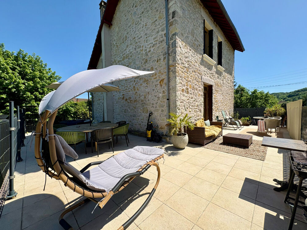 Maison 8 pièces 200 m² · à Terrasson Lavilledieu · 200 m² · 235 000 €