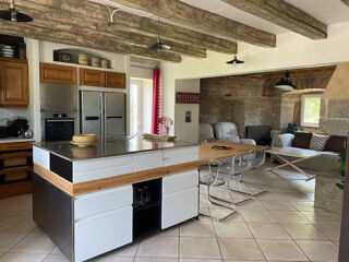  Propri�t�/ch�teau � vendre 12 pi�ces 314 m�