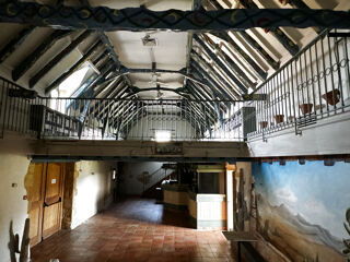  Propri�t�/ch�teau � vendre 15 + pi�ces 2135 m�