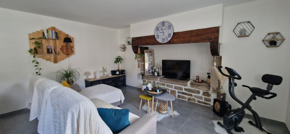 COUP DE COEUR A TREMEOC - LONGERE 150M2 - 2 HABITATIONS SUR 5200 M2 - SANS TRAVAUX