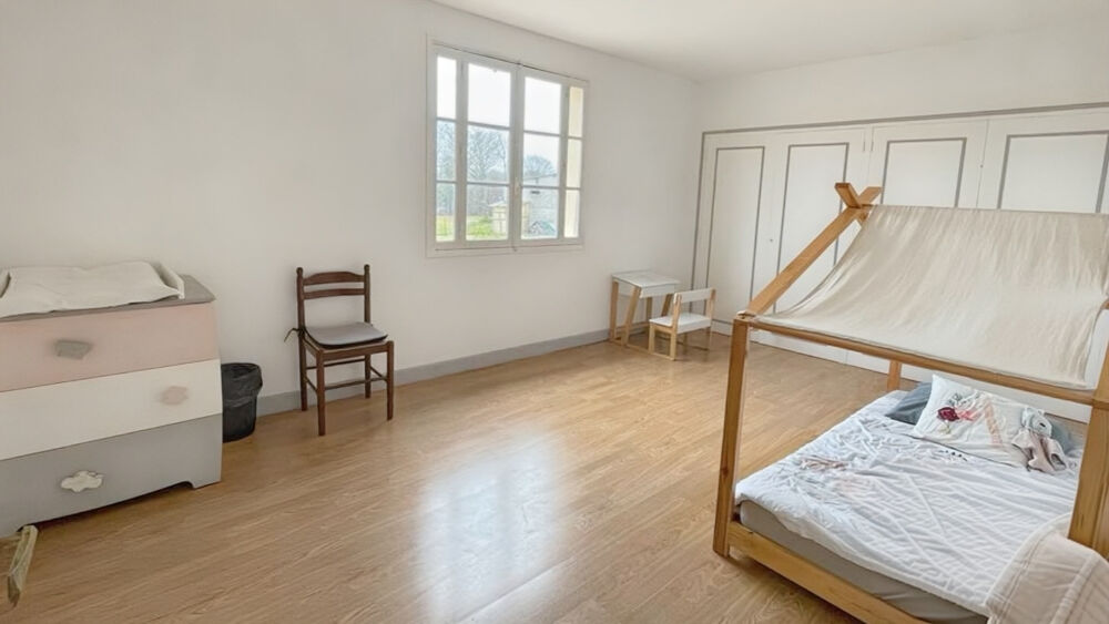 Grande maison dans un cadre paisible